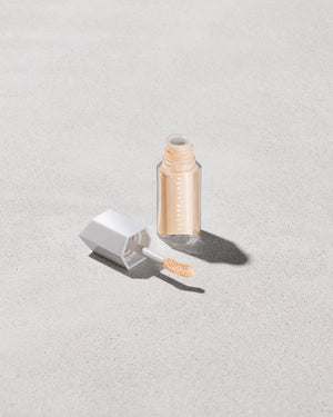 We're Even Hydrating Longwear Concealer — 220W